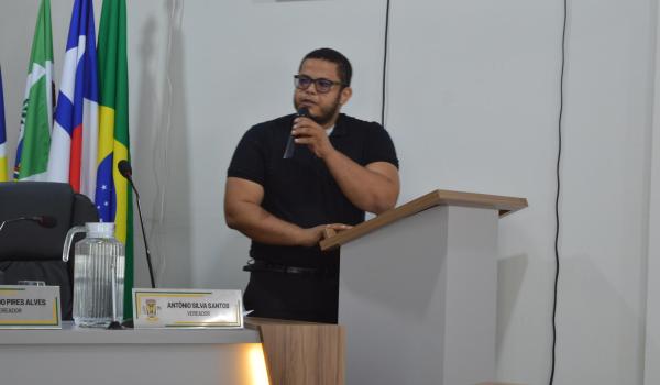 Imagens da Câmara de Iraquara debate regulamentação de carros de som e aprova projeto da Mini Fazendinha