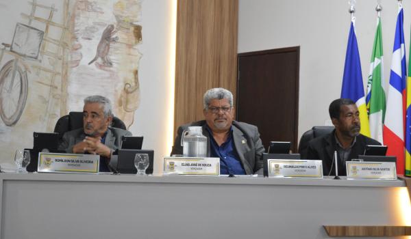 Imagens da Câmara de Iraquara retoma sessões ordinárias após o recesso junino