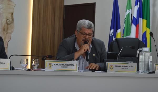 Imagens da Câmara de Iraquara debate regulamentação de carros de som e aprova projeto da Mini Fazendinha